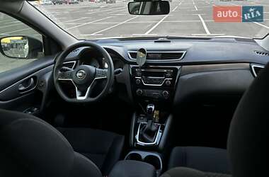 Внедорожник / Кроссовер Nissan Qashqai 2021 в 