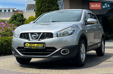 Позашляховик / Кросовер Nissan Qashqai 2013 в 