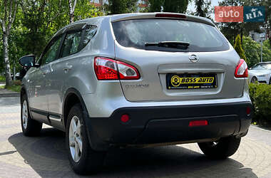 Позашляховик / Кросовер Nissan Qashqai 2013 в 