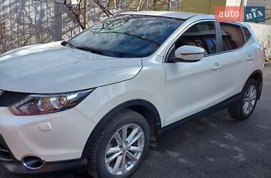 Внедорожник / Кроссовер Nissan Qashqai 2014 в Полтаве