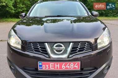 Внедорожник / Кроссовер Nissan Qashqai 2011 в 
