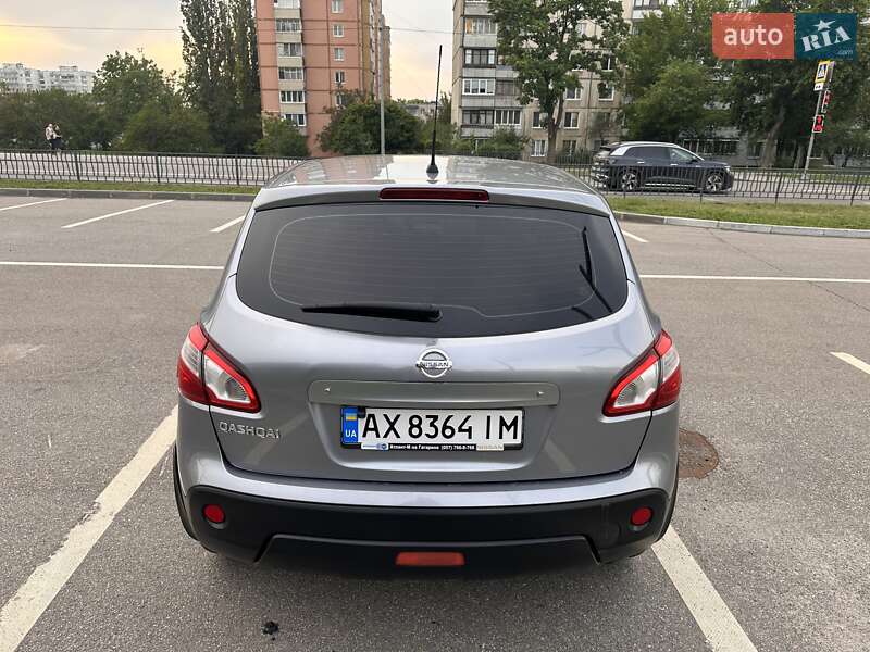 Позашляховик / Кросовер Nissan Qashqai 2011 в Харкові