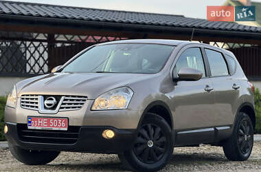 Внедорожник / Кроссовер Nissan Qashqai 2009 в 