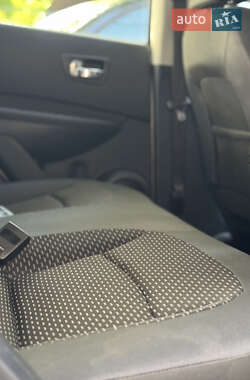 Внедорожник / Кроссовер Nissan Qashqai 2009 в 