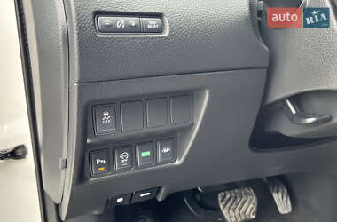 Внедорожник / Кроссовер Nissan Qashqai 2014 в 