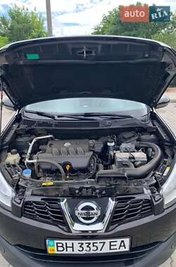 Внедорожник / Кроссовер Nissan Qashqai 2011 в 
