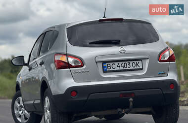 Позашляховик / Кросовер Nissan Qashqai 2010 в 