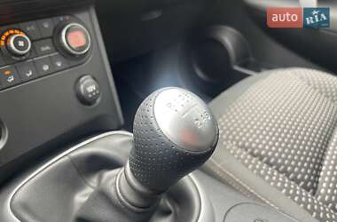 Позашляховик / Кросовер Nissan Qashqai 2007 в 