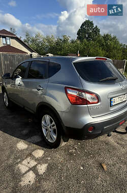 Внедорожник / Кроссовер Nissan Qashqai 2010 в 