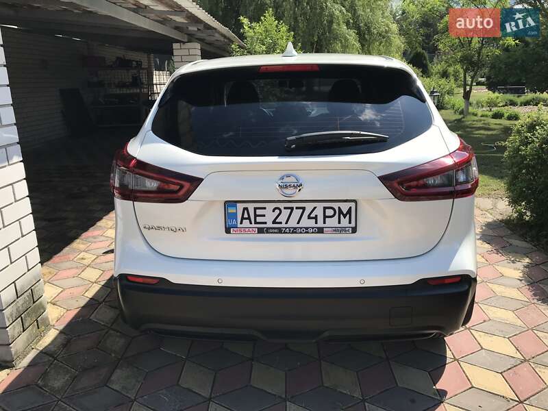 Позашляховик / Кросовер Nissan Qashqai 2020 в 