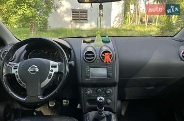 Внедорожник / Кроссовер Nissan Qashqai 2010 в 