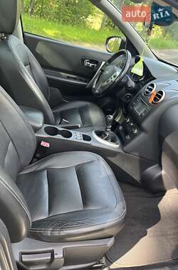 Внедорожник / Кроссовер Nissan Qashqai 2010 в 