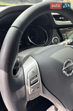 Внедорожник / Кроссовер Nissan Qashqai 2015 в 