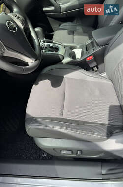 Внедорожник / Кроссовер Nissan Qashqai 2015 в 
