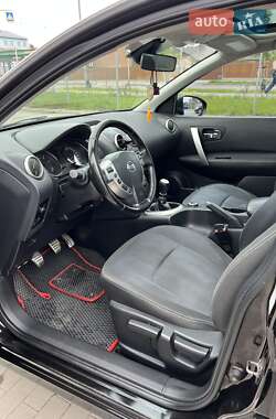 Позашляховик / Кросовер Nissan Qashqai 2010 в 