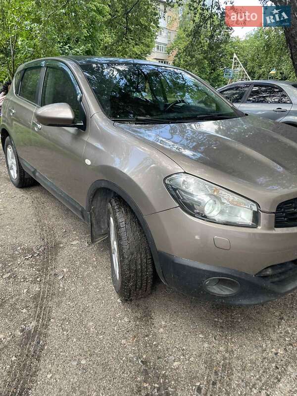 Внедорожник / Кроссовер Nissan Qashqai 2012 в Полтаве