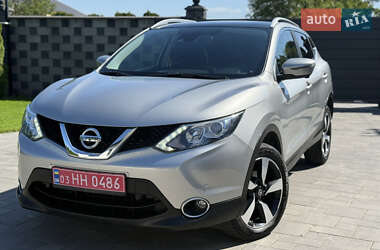 Позашляховик / Кросовер Nissan Qashqai 2016 в Рівному