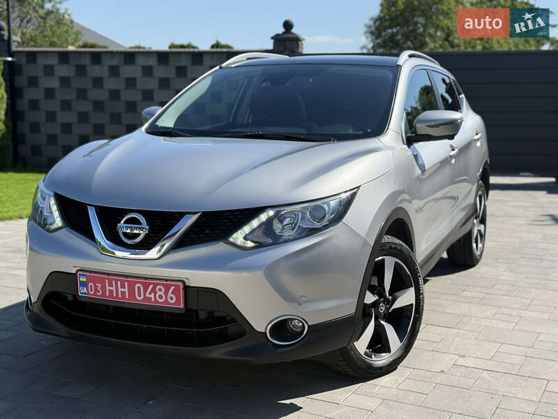 Позашляховик / Кросовер Nissan Qashqai 2016 в Рівному