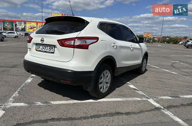Внедорожник / Кроссовер Nissan Qashqai 2014 в 