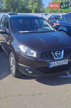 Позашляховик / Кросовер Nissan Qashqai 2010 в Києві