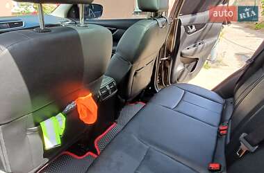 Внедорожник / Кроссовер Nissan Qashqai 2016 в 