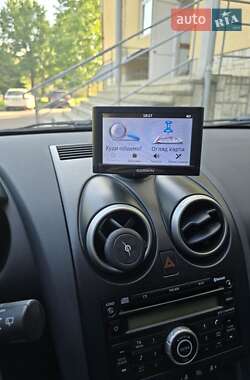 Внедорожник / Кроссовер Nissan Qashqai 2008 в 