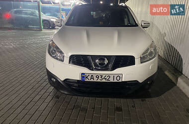 Позашляховик / Кросовер Nissan Qashqai 2010 в 