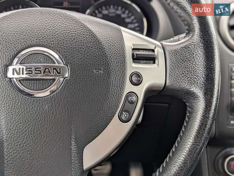 Позашляховик / Кросовер Nissan Qashqai 2013 в Києві