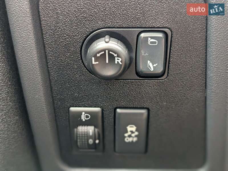 Позашляховик / Кросовер Nissan Qashqai 2013 в Києві