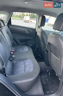 Позашляховик / Кросовер Nissan Qashqai 2013 в 