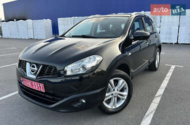Позашляховик / Кросовер Nissan Qashqai 2013 в 