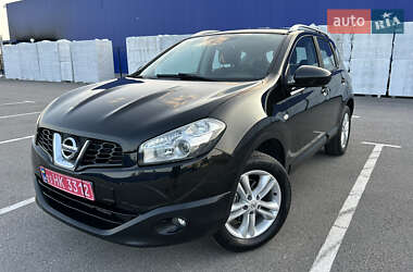 Позашляховик / Кросовер Nissan Qashqai 2013 в 