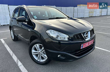 Позашляховик / Кросовер Nissan Qashqai 2013 в 