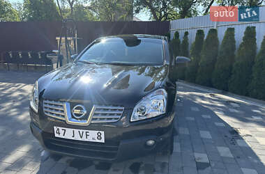 Внедорожник / Кроссовер Nissan Qashqai 2009 в 