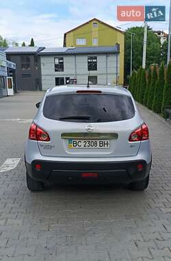 Внедорожник / Кроссовер Nissan Qashqai 2009 в 