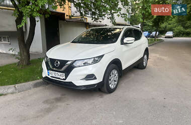 Позашляховик / Кросовер Nissan Qashqai 2021 в 