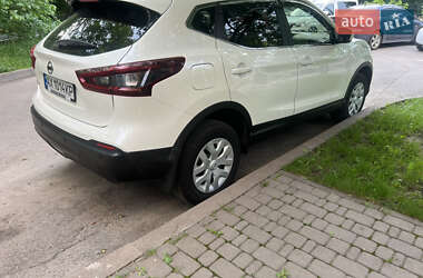 Позашляховик / Кросовер Nissan Qashqai 2021 в 
