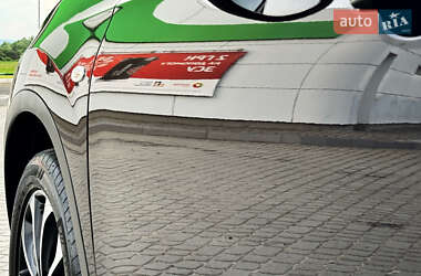 Внедорожник / Кроссовер Nissan Qashqai 2012 в 
