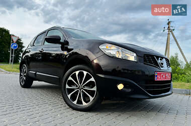 Внедорожник / Кроссовер Nissan Qashqai 2012 в 