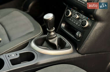 Внедорожник / Кроссовер Nissan Qashqai 2012 в 