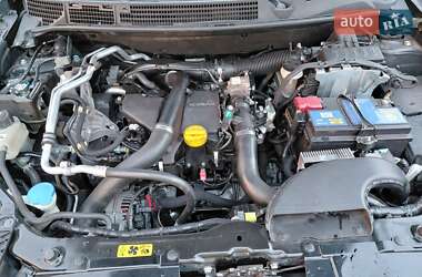 Позашляховик / Кросовер Nissan Qashqai 2013 в 