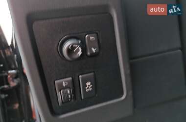 Позашляховик / Кросовер Nissan Qashqai 2013 в 