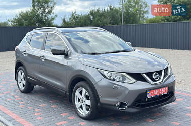 Внедорожник / Кроссовер Nissan Qashqai 2014 в 
