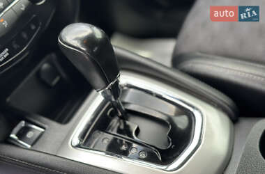 Внедорожник / Кроссовер Nissan Qashqai 2014 в 