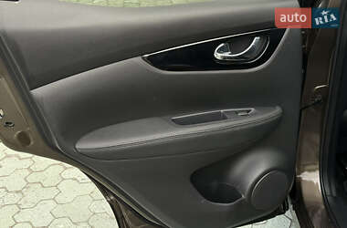 Позашляховик / Кросовер Nissan Qashqai 2014 в 