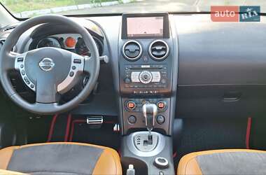 Позашляховик / Кросовер Nissan Qashqai 2009 в 