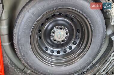 Позашляховик / Кросовер Nissan Qashqai 2009 в 