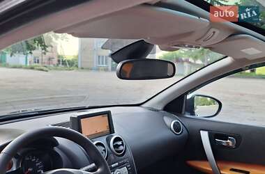 Позашляховик / Кросовер Nissan Qashqai 2009 в 