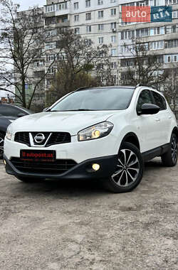 Внедорожник / Кроссовер Nissan Qashqai 2013 в Сумах