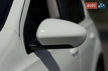 Внедорожник / Кроссовер Nissan Qashqai 2013 в 